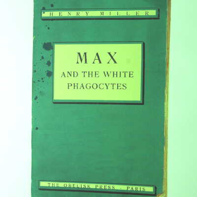 1979.15.1.41 - Max and the White Phagocytes