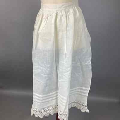 Women’s White Cotton Apron