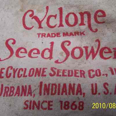 Seed Spreader, View 6