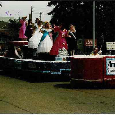 Bears of Blue River Festival Parade 1991