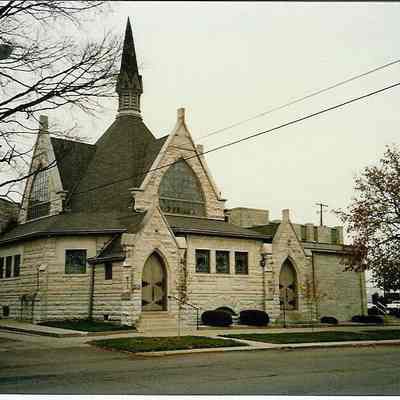 First Christian Church West Washington St. Central States Fiber Corp. Broadway Bonded Oil Cop. E. Broadway