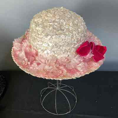 Women's Pink Straw Floral Hat