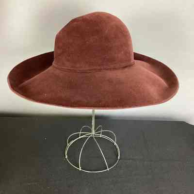 Women's Maroon Felt Wide-Brimmed Hat