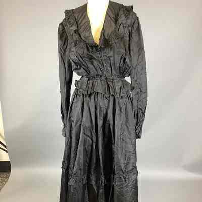 Women's Black Mourning Dress