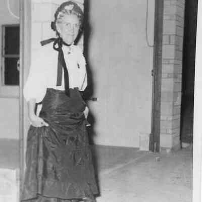 Ruth Nigh and "Shoes"