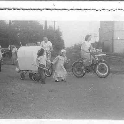 Group (part of a parade)
