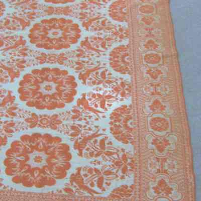 coverlet, entire length with border trim view