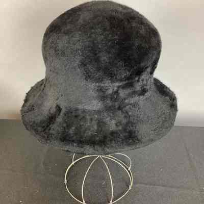 Women's Black Velvet Hat