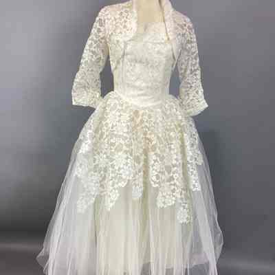 Women's White Lace Wedding Dress w/ Bolero