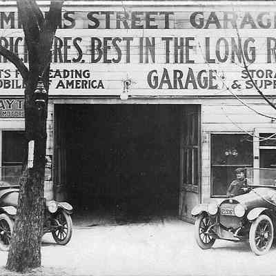 Thompkins Street Garage