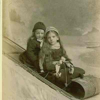 Unidentified female children