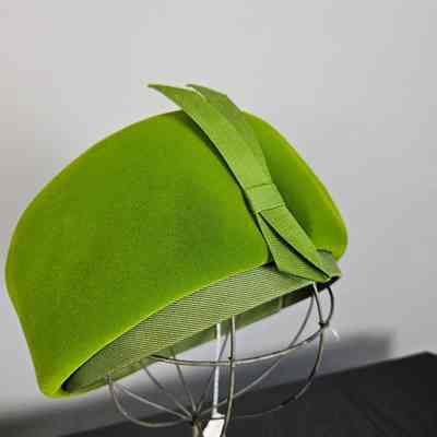 Women's Green Velvet Hat w/ Grosgrain Ribbon