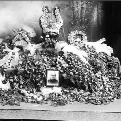 Campbell, Charles H., Mrs.