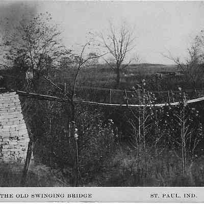  Swinging Bridge, St. Paul