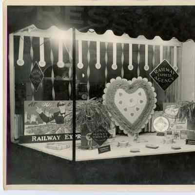 Window Display, Railway Express Agency