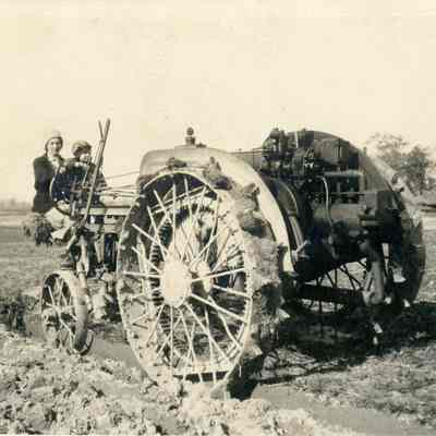 Dollie & Dorothy Wasson