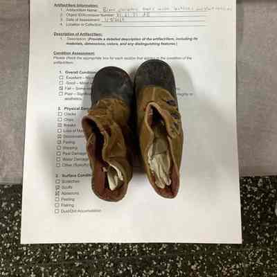 Children's Two-Toned Brown Booties