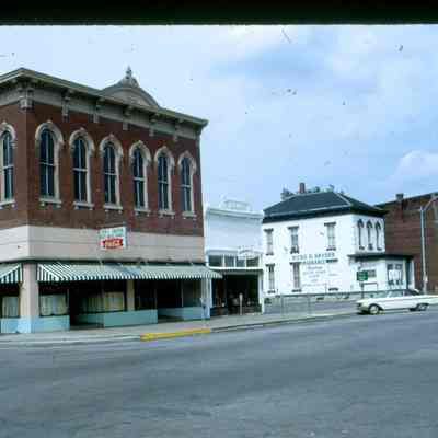 East Washington Street North Side 2nd Block