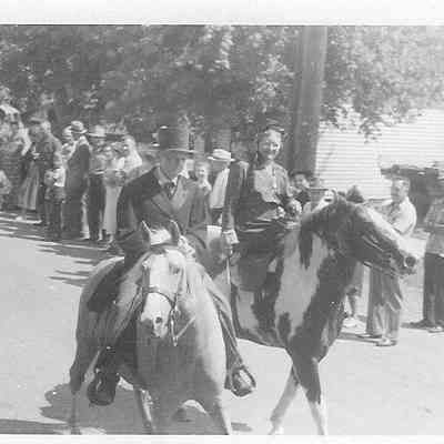 Frank Totten - Claudia Vance