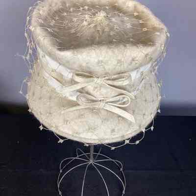 Women's Ecru Felt Cloche Hat w/ Netting & Bows
