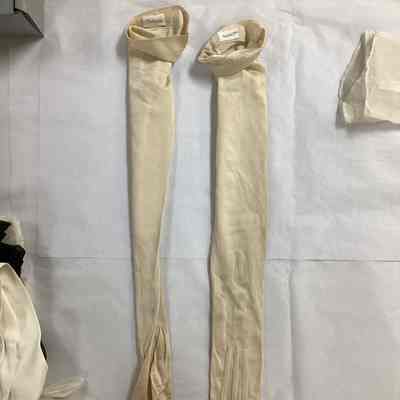 Women's White Silk Evening Gloves