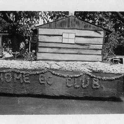 HOME EC CLUB, parade float