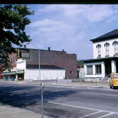 East Washington North Side