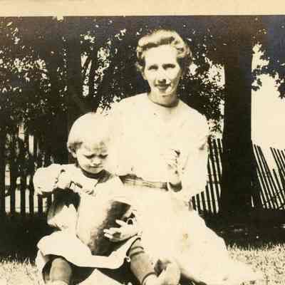 Dollie & Dorothy Wasson