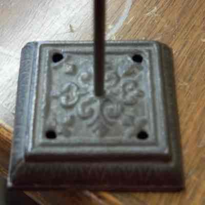 Holder, spike receipt