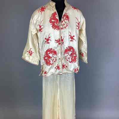 Women’s White Silk Pajamas w/ Dragon Motif