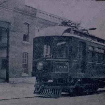 I & C Car 319 in front of Greensburg Car Barn