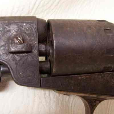 Pistol/carbine close-up