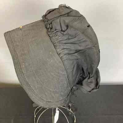 Women's Black Wool Sunbonnet w/ Quilt Brim