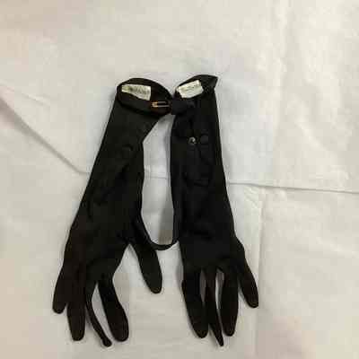 Women's Black Silk Gloves