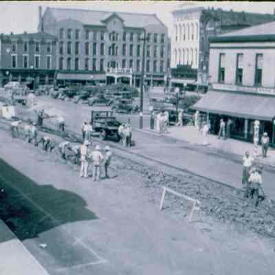 Removing the interurban tracks in 1932