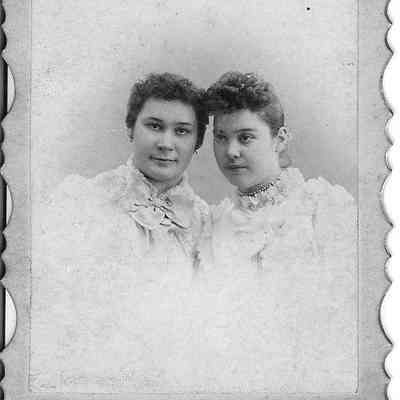 Hattie Shaw & Grace Cutsinger