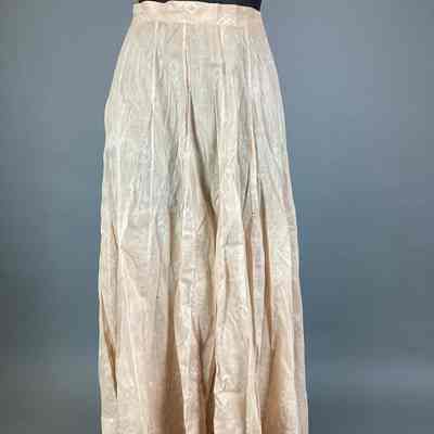 Women’s Peach Petticoat