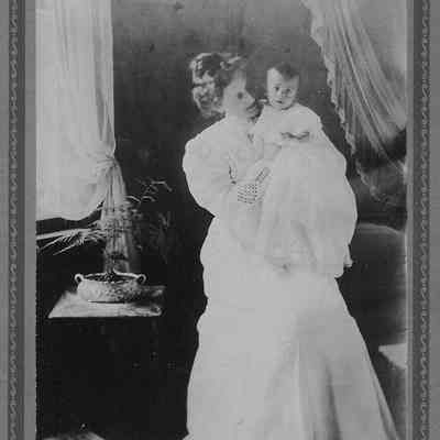 Van Pelt, MargaretVan Pelt, Teddy