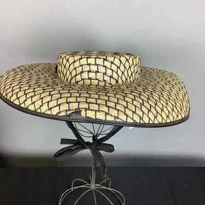 Women's Tan & Brown Woven Hat