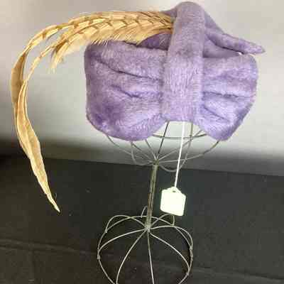 Women's Purple Fur Felt Hat w/ Tan Feathers