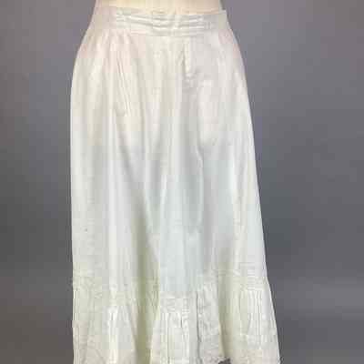 Women’s White Cotton Petticoat