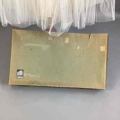 H.P. Wasson & Company Dress Box Top