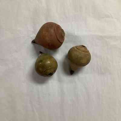 1985.001.016 A, B, C