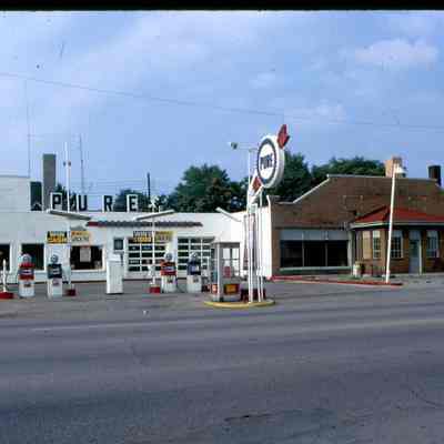 East Broadway and Pike Streets