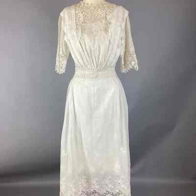 Women’s White Muslin Embroidered Wedding Dress