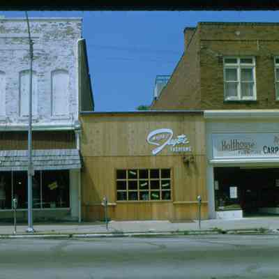 Jester, Major T., Fashions