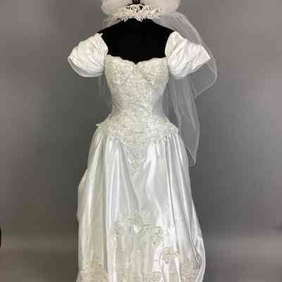 Women's White Wedding Dress + Veil
