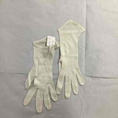 Women's Cream Nylon Gloves