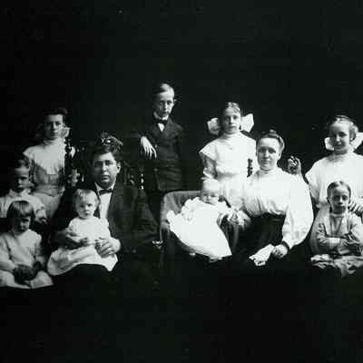 Fettig, P. Family Group