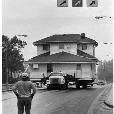 Latshaw Home Being Moved